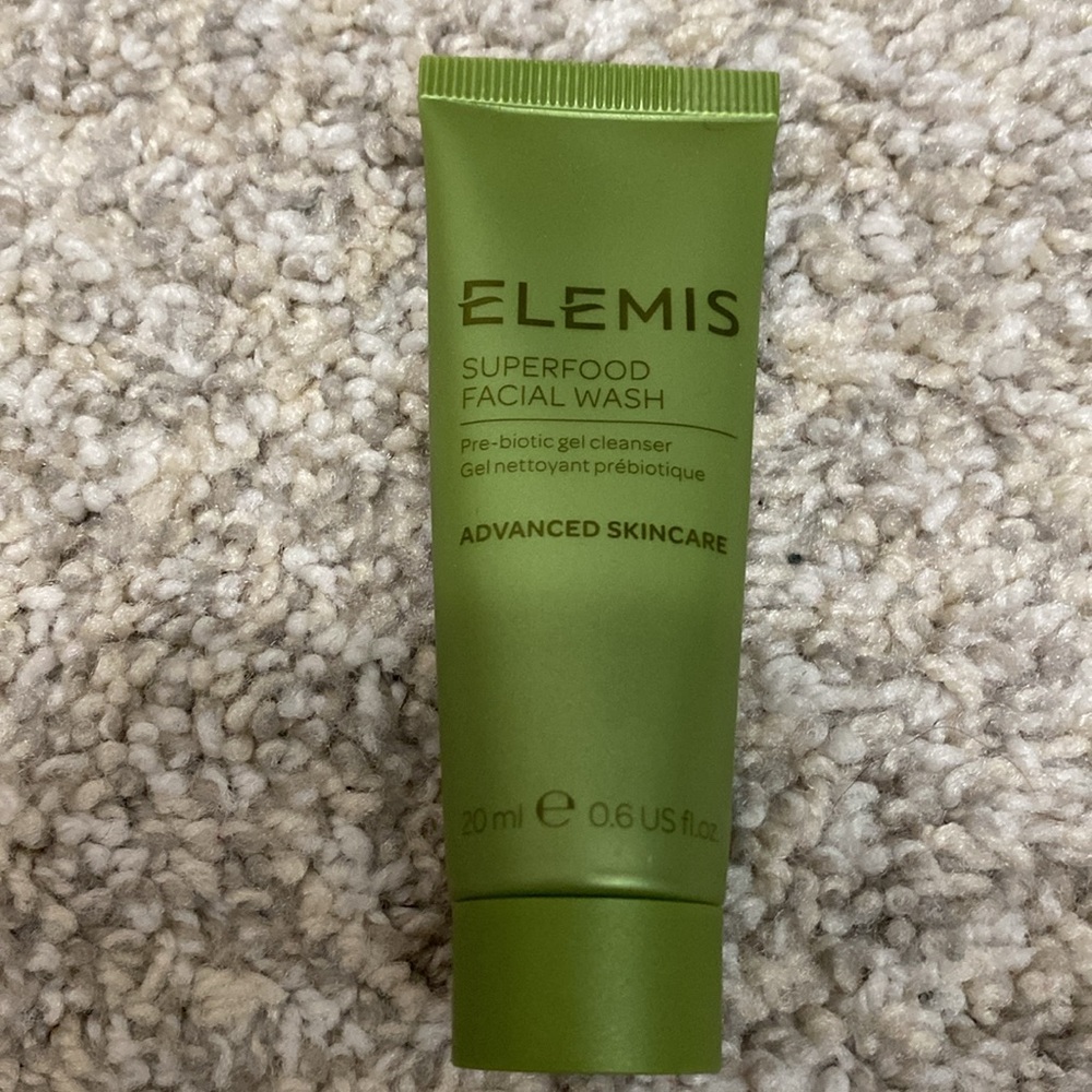 NWT Elemis Superfood Facial Wash Travel Size - Picture 3 of 5
